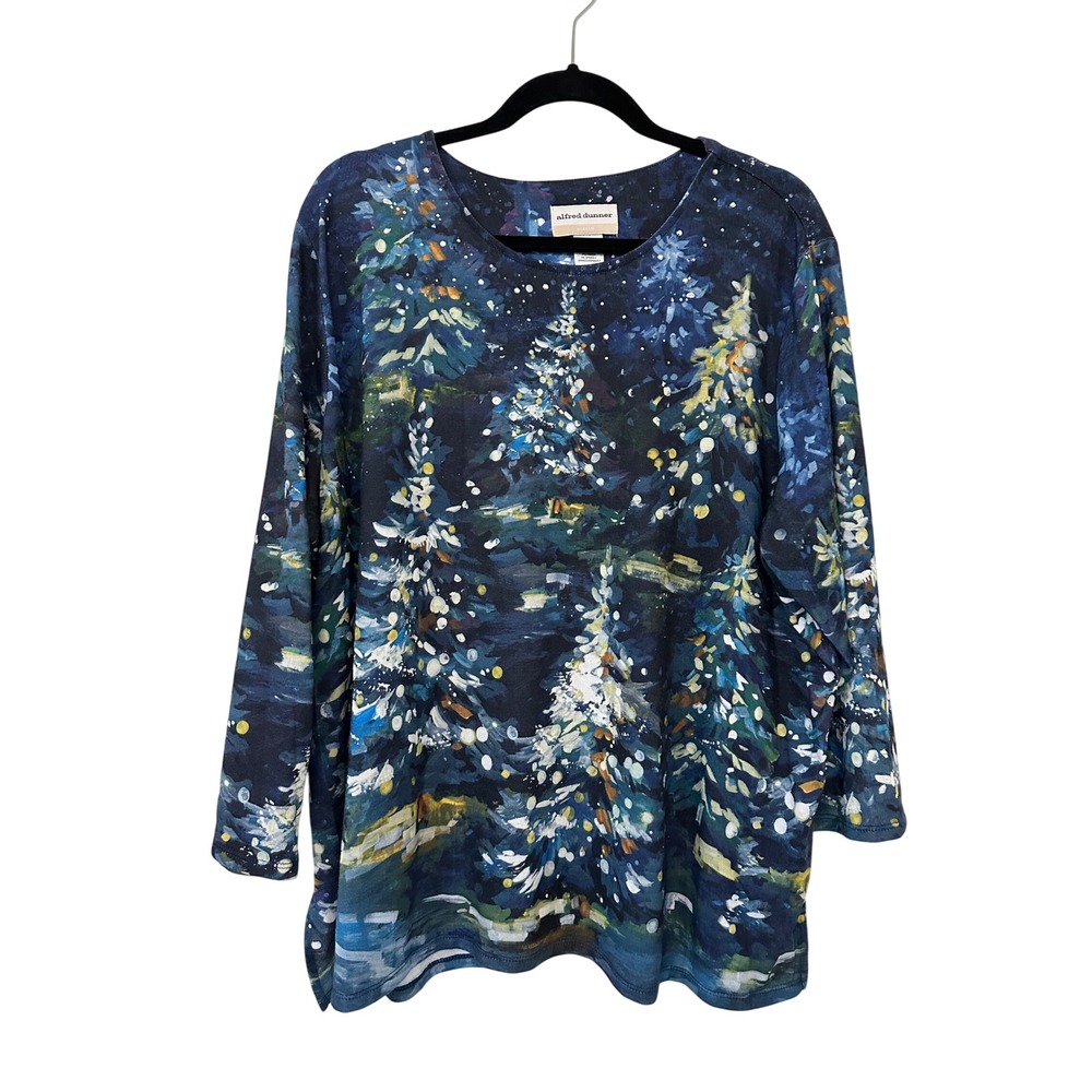Alfred Dunner Woman 2X Christmas Tree Painterly Print Top Navy Blue Holiday